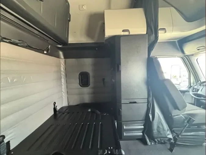 2023 Freightliner PT126SLP