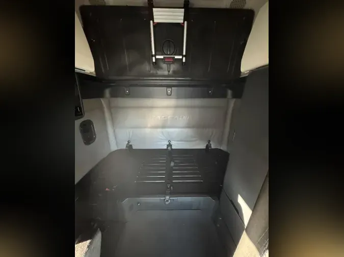 2022 FREIGHTLINER Cascadia 126