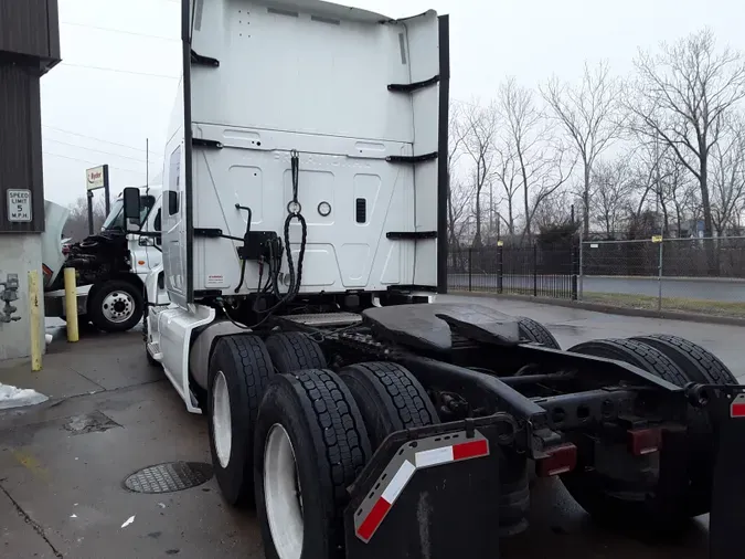 2020 NAVISTAR INTERNATIONAL LT625 SLPR CAB