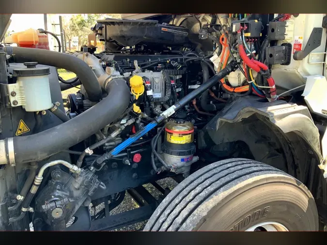 2019 INT LT625 6x4