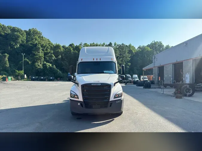 2022 Freightliner Cascadia 126