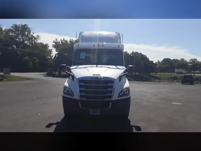 2019 Freightliner Cascadia 126
