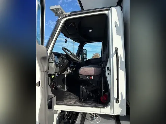 2022 International MV607bd28fa55c3fde8d7ee501cb893cd1458