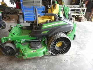 2018 John Deere Z945M EFI