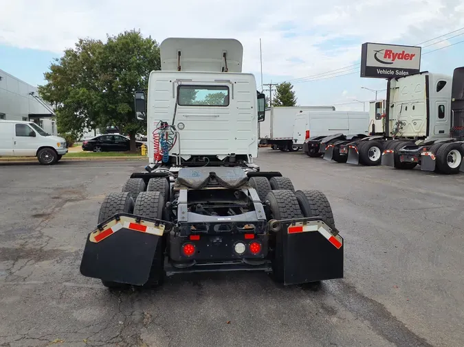 2018 VOLVO VNL64TRACTOR