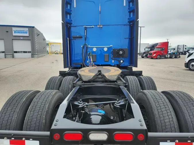 2023 PETERBILT 579