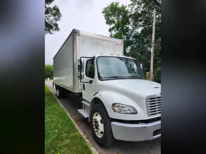 2018 FREIGHTLINER M2 106