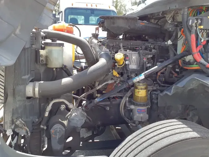 2018 NAVISTAR INTERNATIONAL LT625 DAYCAB T/A