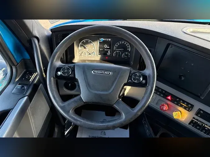 2022 FREIGHTLINER CA126
