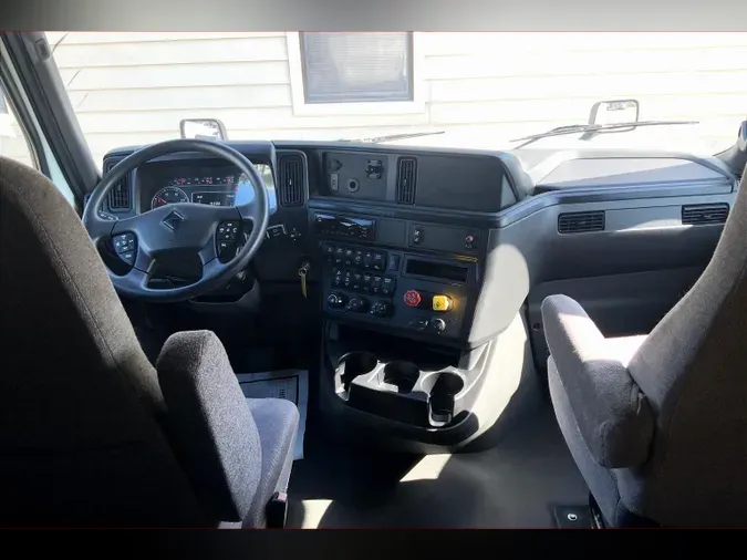 2021 INT LT625 6x4