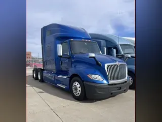 2022 INTERNATIONAL LT