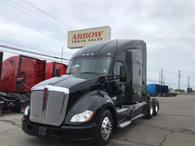 2022 KENWORTH T680