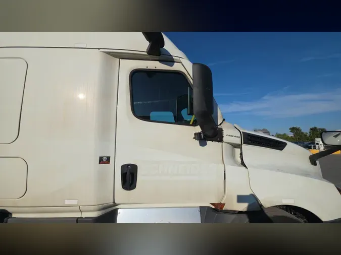 2023 Freightliner Cascadia 126