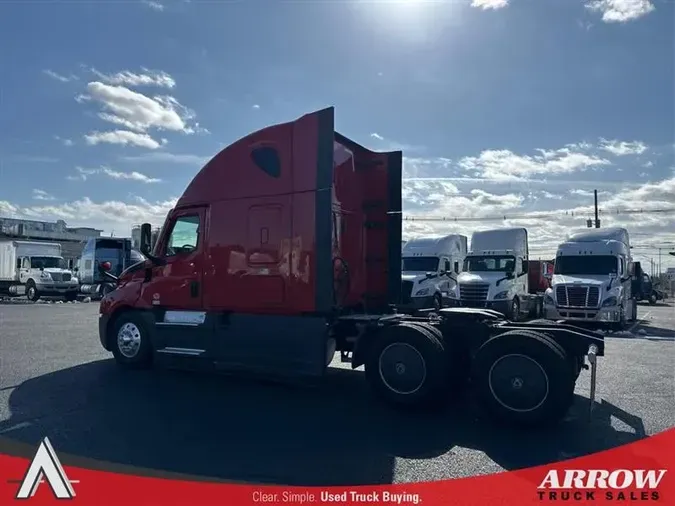 2021 FREIGHTLINER CA126