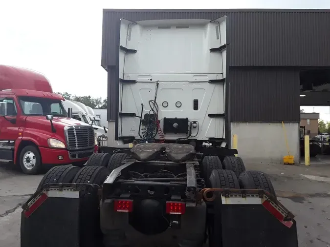 2020 NAVISTAR INTERNATIONAL LT625 SLPR CAB