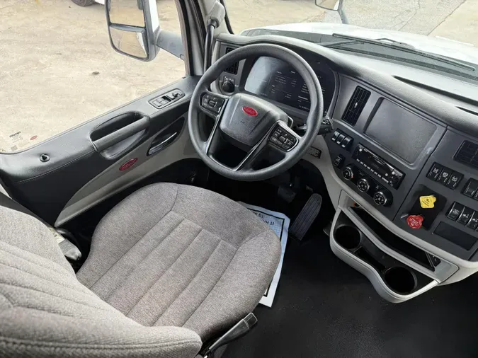 2024 Peterbilt 579