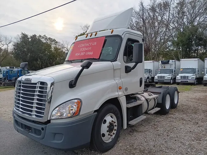 2016 FREIGHTLINER/MERCEDES CASCADIA 125