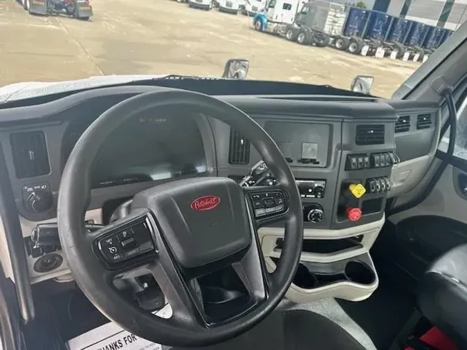 2022 Peterbilt 579