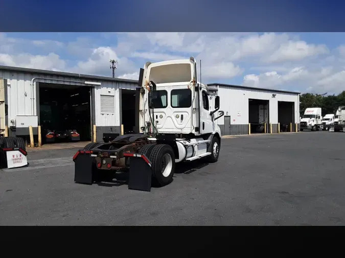2020 Freightliner Cascadia 126bd4147755ec172d2433396a9bfec65cb