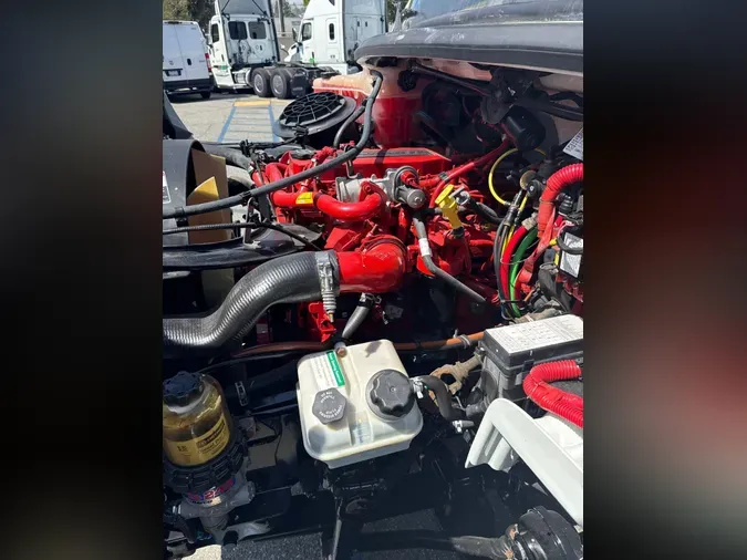 2019 FREIGHTLINER/MERCEDES M2 106