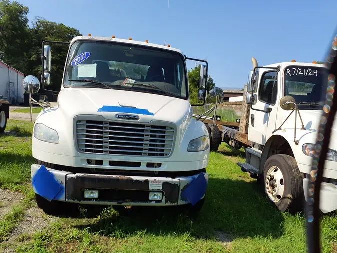 2017 FREIGHTLINER/MERCEDES M2 106