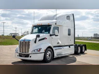 2023 PETERBILT 579