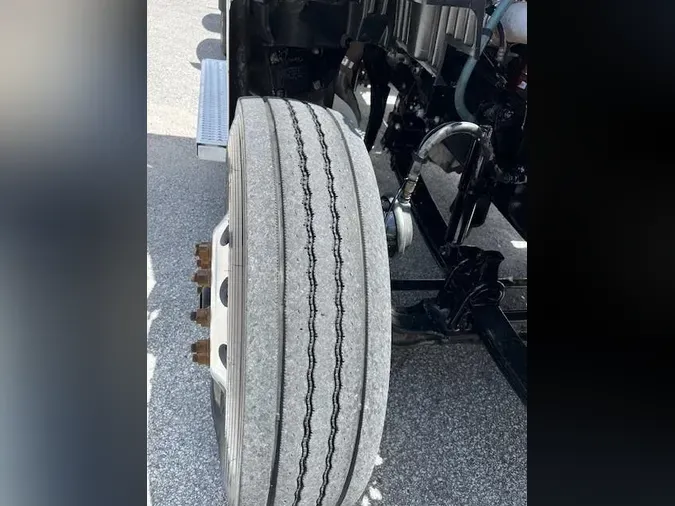 2020 Peterbilt 567
