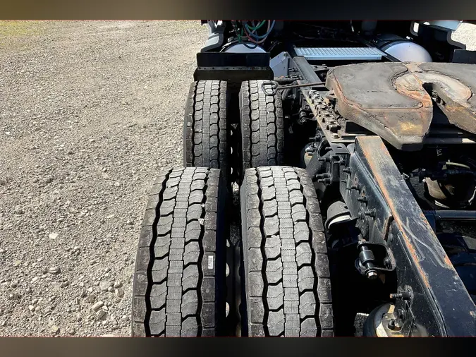 2022 INT LT625 6x4