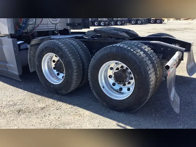 2022 Freightliner Cascadia 126