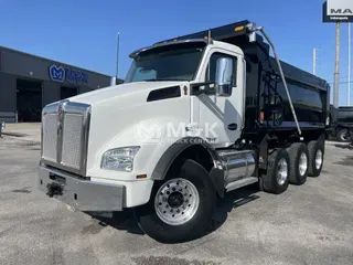 2022 KENWORTH T880