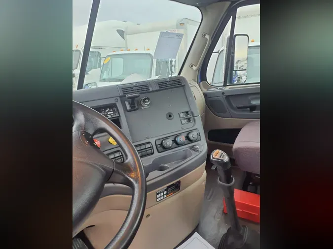 2019 FREIGHTLINER/MERCEDES CASCADIA 125