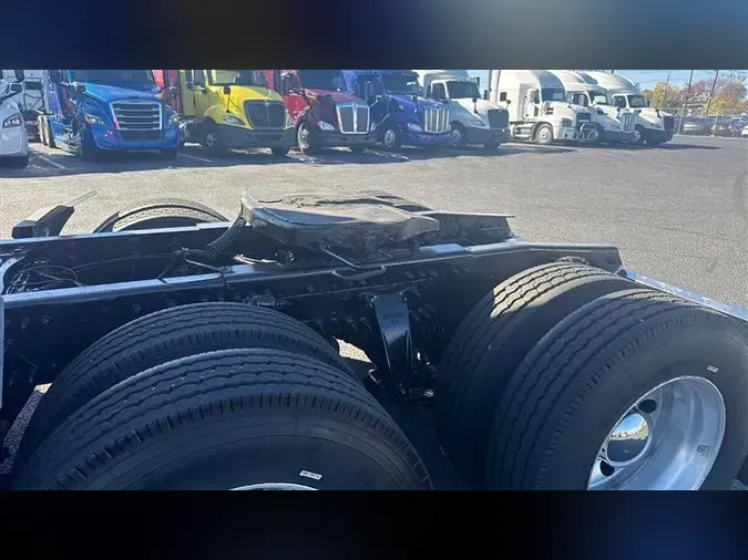 2020 FREIGHTLINER CASCADEVO1