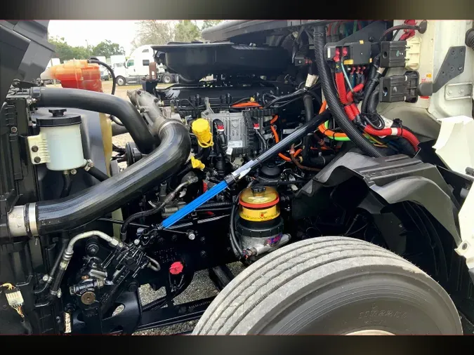 2019 INT LT625 6x4