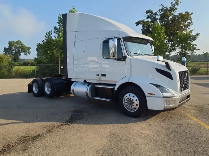 2020 VOLVO VNR62T640