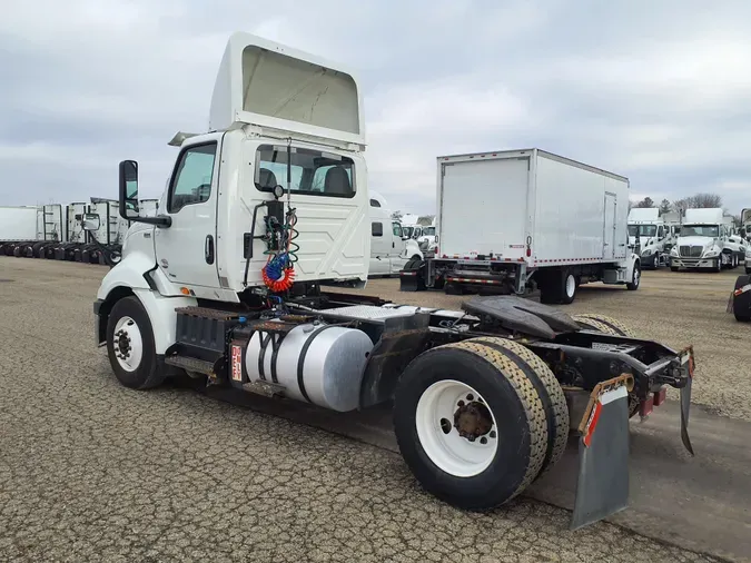 2019 NAVISTAR INTERNATIONAL RH613 DAYCAB S/A