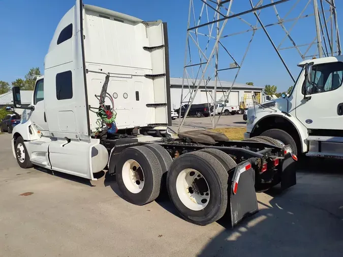 2019 NAVISTAR INTERNATIONAL LT625 SLPR CAB
