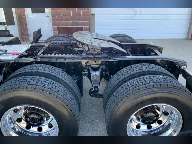 2021 INT LT625 6x4