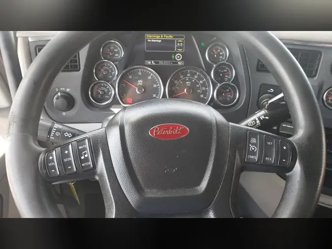 2019 Peterbilt 579