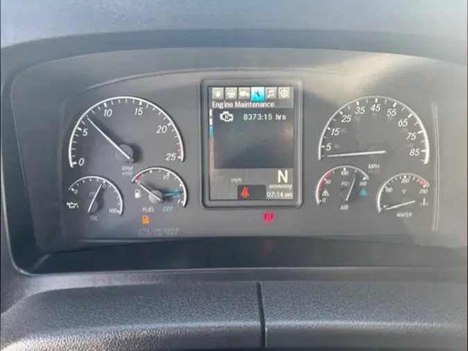 2023 Freightliner Cascadia 126