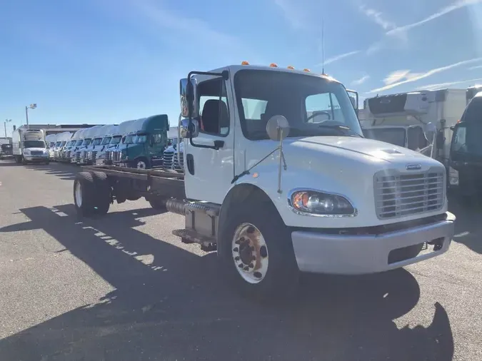 2020 FREIGHTLINER M2 106