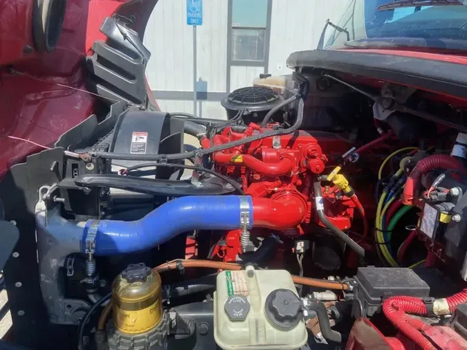 2019 FREIGHTLINER/MERCEDES M2 106