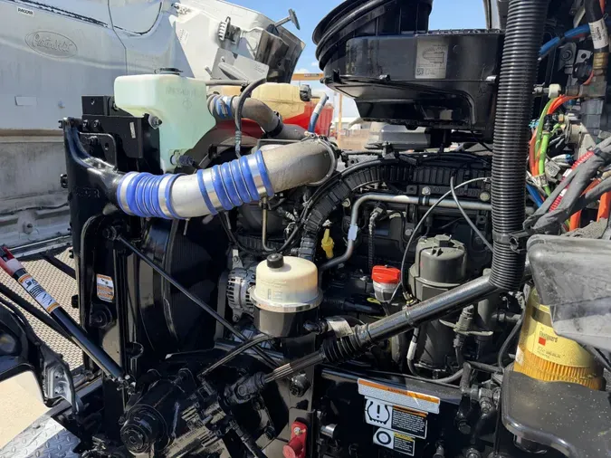 2021 Peterbilt 567