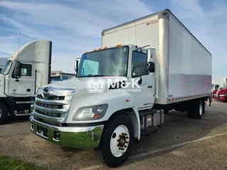 2020 HINO 268A