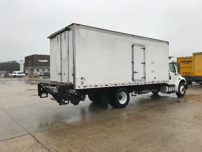 2017 Freightliner M2