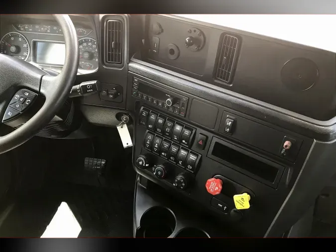 2022 INT LT625 6x4