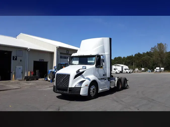 2018 Volvo VNL300