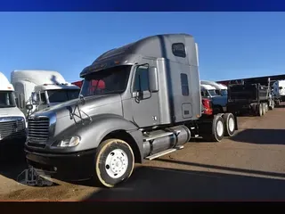 2006 FREIGHTLINER COLUMBIA 120