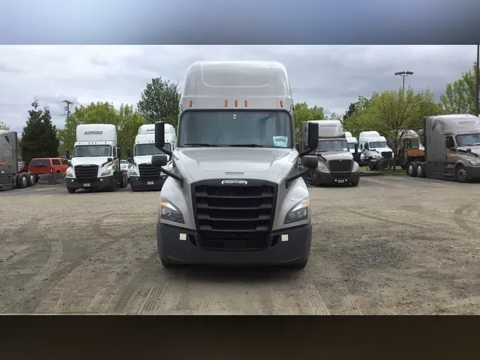 2020 Freightliner Cascadia