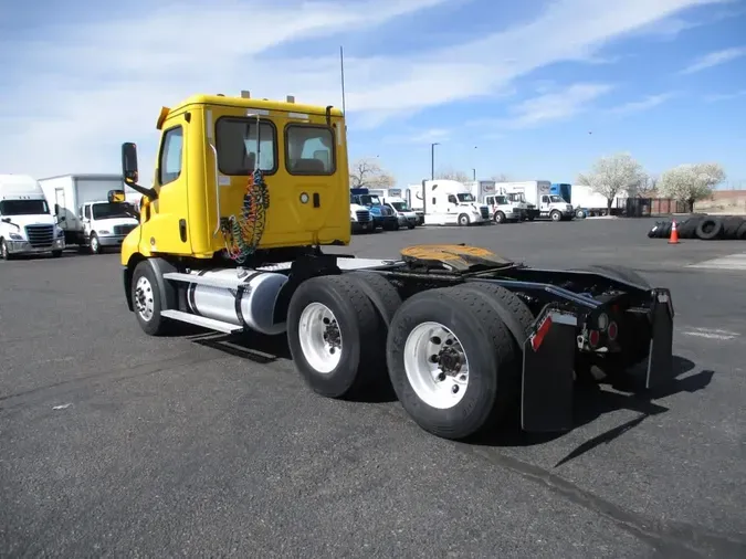 2020 FREIGHTLINER/MERCEDES NEW CASCADIA 116