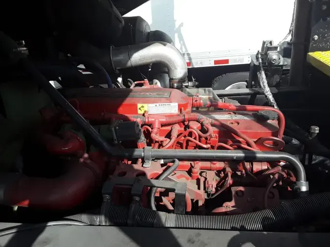 2019 AUTOCAR YARD TRACTOR